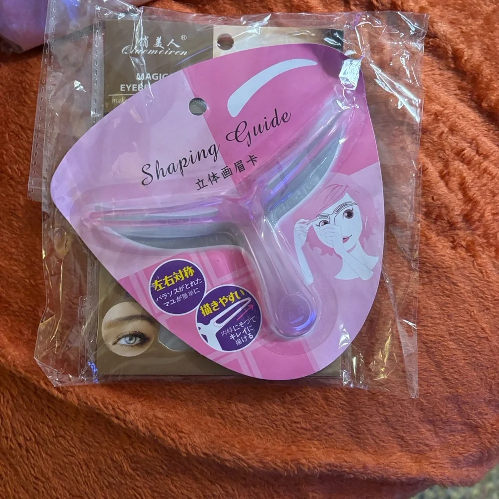 Cosmetic Bag-Eyebrow Kit-Makeup Brushes & Covers-Back Scrubber-Mini Sewing Kit. - Picture 8 of 16